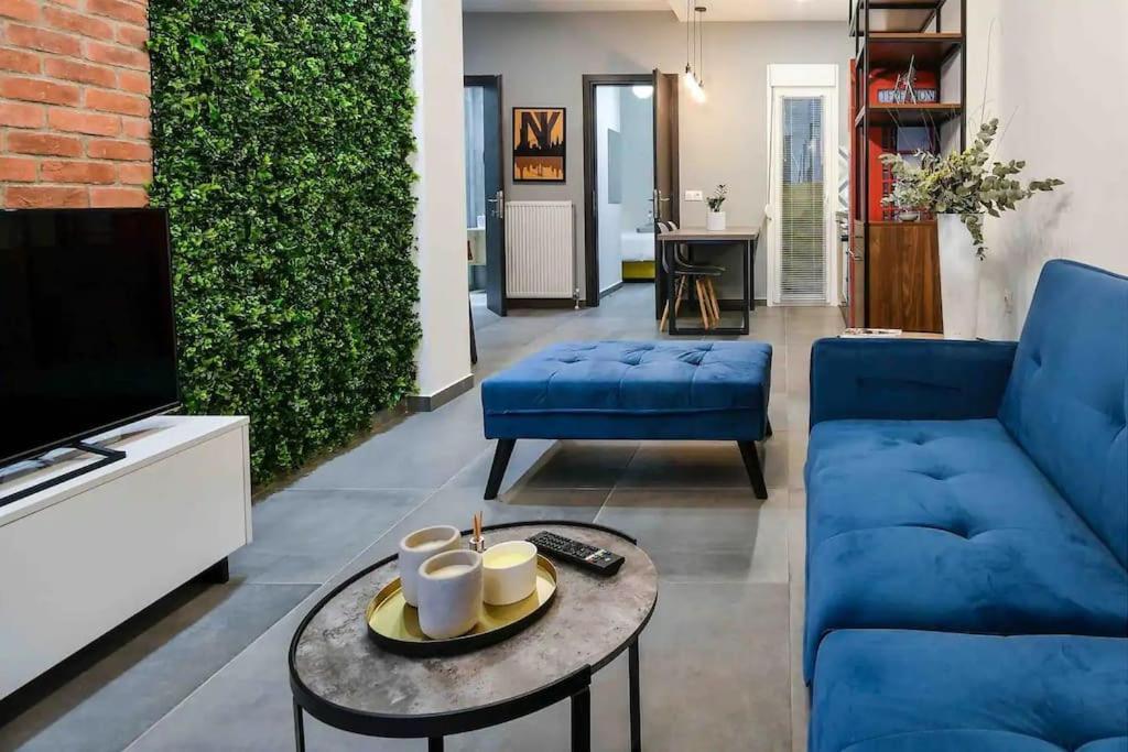 Ophelia Luxurious Suite #Tifhelexpo Солун Екстериор снимка
