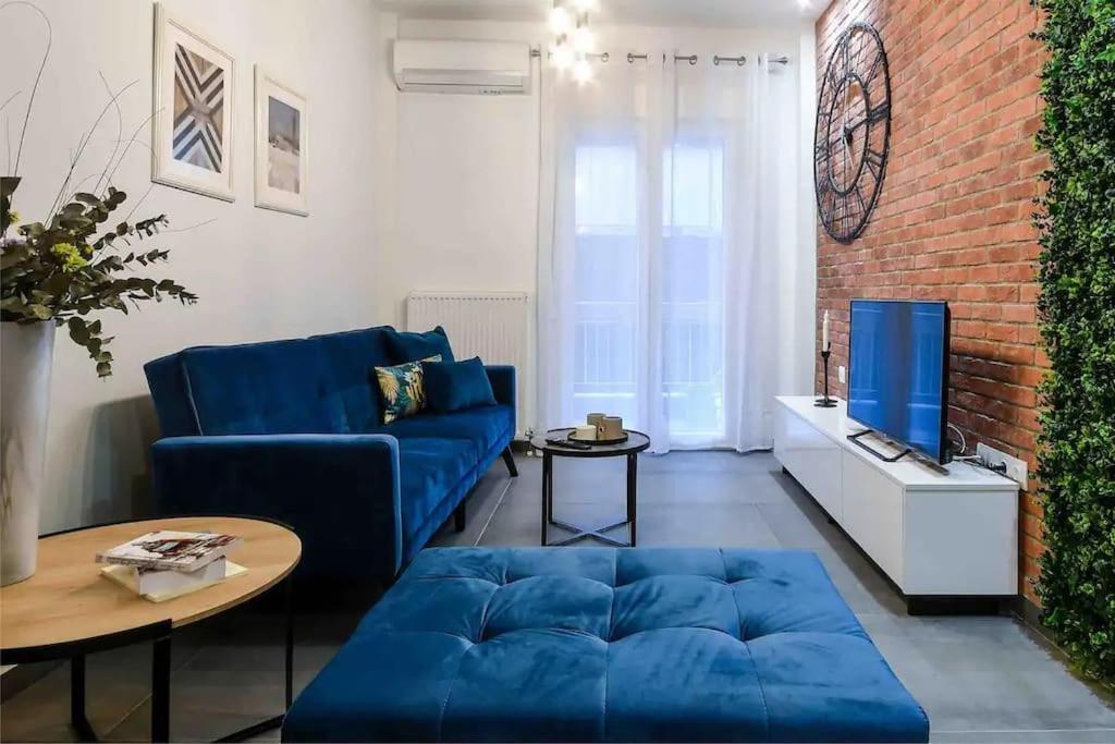 Ophelia Luxurious Suite #Tifhelexpo Солун Екстериор снимка